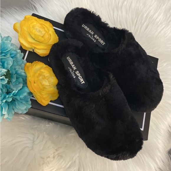NEW! J Slides Urban Sport Sz 7 Black Faux Fur Fuzzy Slippers Mules - Picture 1 of 4